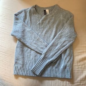 Small Women’s Baby Blue H&M Sweater
